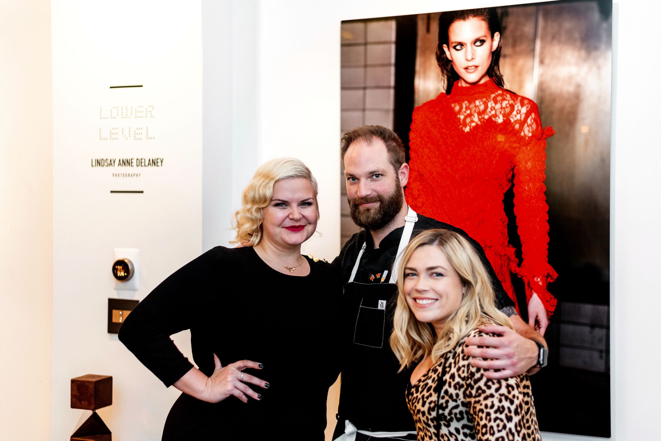 EmilyHarding_October24-138 Lindsay Anne with Chef Romain Avril and gallery owner Emily Harding