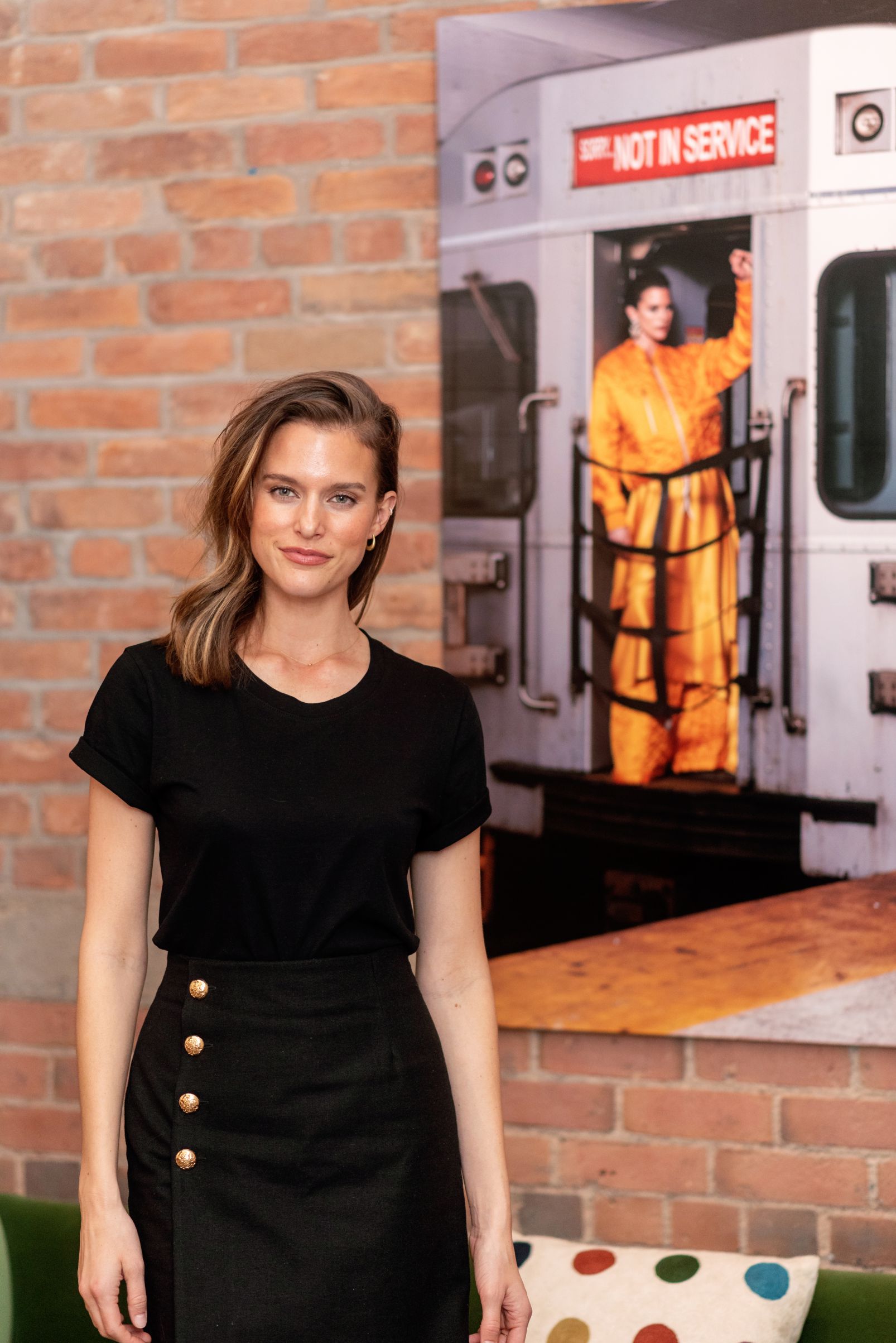 EmilyHarding_October24-92 International model and TV host Kim Cloutier