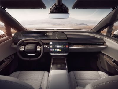 014-LM23_Gravity-Interior_04_YOSEMITE-front-cockpit-dash-UI 014-LM23_Gravity-Interior_04_YOSEMITE-front-cockpit-dash-UI