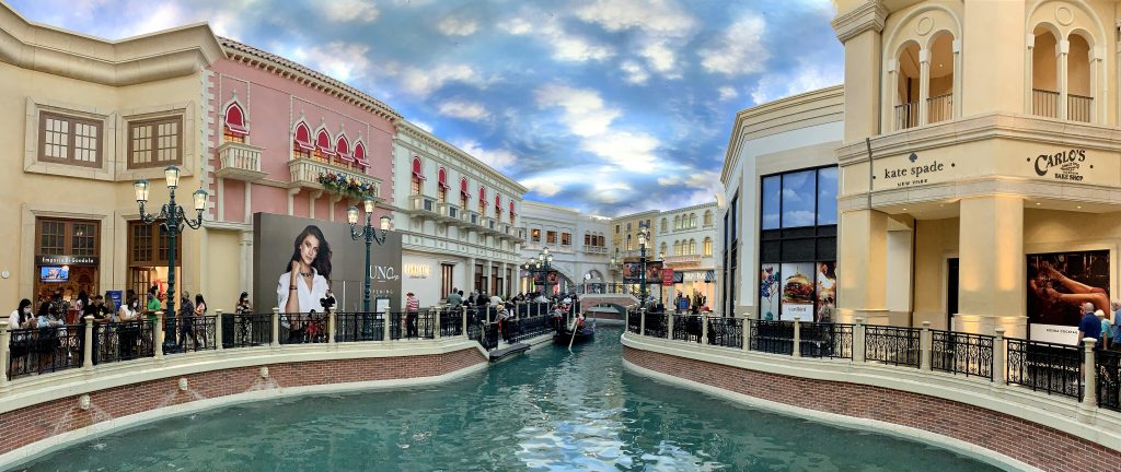 Venetian shoppes make sure to cite this_ APK, CC BY-SA 4