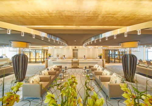 Hapag-Lloyd Cruises, MS EUROPA 2

Rezeption & Lobby

 [ (c) Hapag-Lloyd-Kreuzfahrten,Alle Bilder zur honorarfreien Nutzung mit dem vollstndigen Bildnachweis "Hapag-Lloyd Cruises / Christian Wyrwa"  È Die Bilder drfen nur im Rahmen einer Berichterstattung ber Hapag-Lloyd Cruises verwendet werden, All Photos intended for editorial use. All image use free of charge. Photocredit: Hapag-Lloyd Cruises / Christian Wyrwa. ]